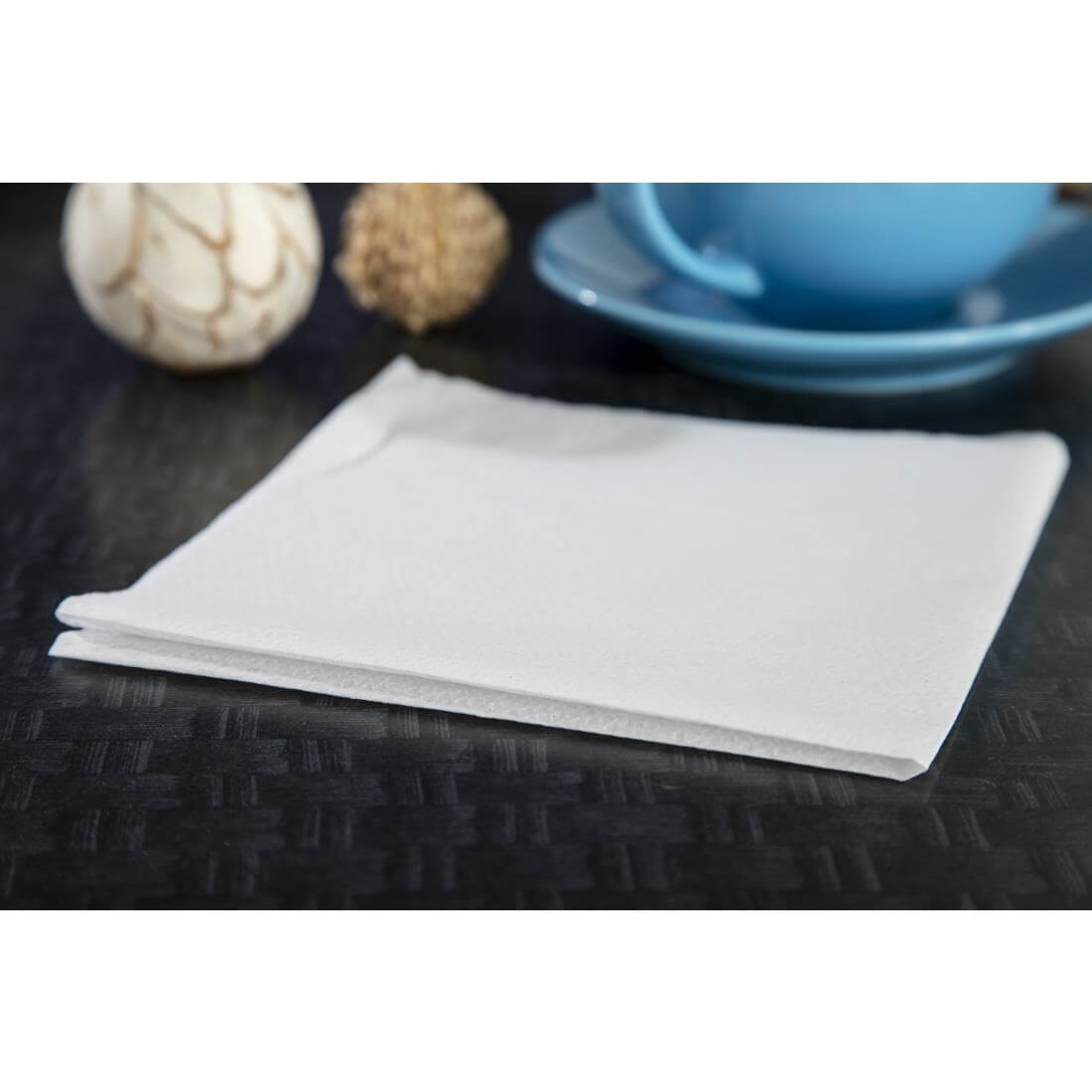 2 Ply White Paper Napkin 4 Fold 33 x 33cm 2000 Pack